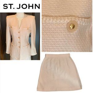 St. John Knit skirt jacket suit  Size 2 Blush
